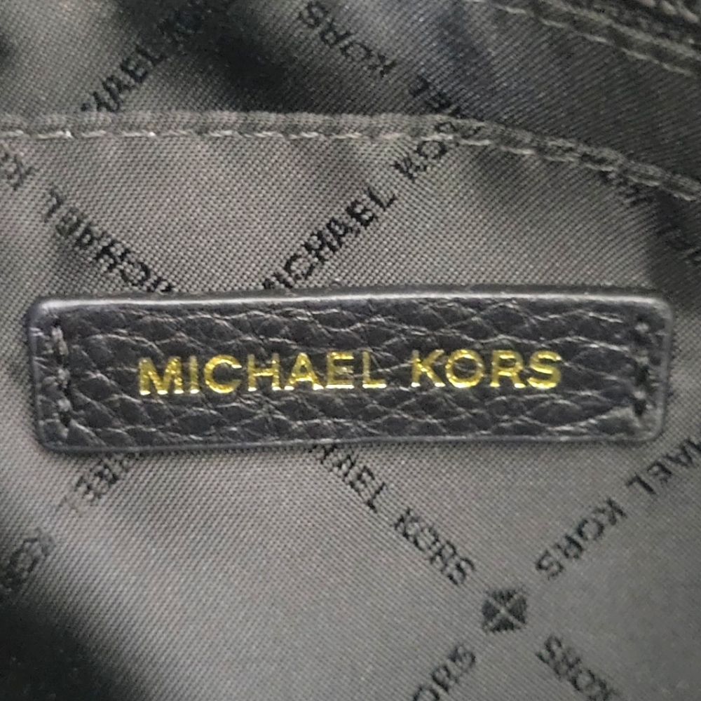 🎋Michael Kors Aria Studded Crossbody/Shoulder Bag - Picture 12 of 15